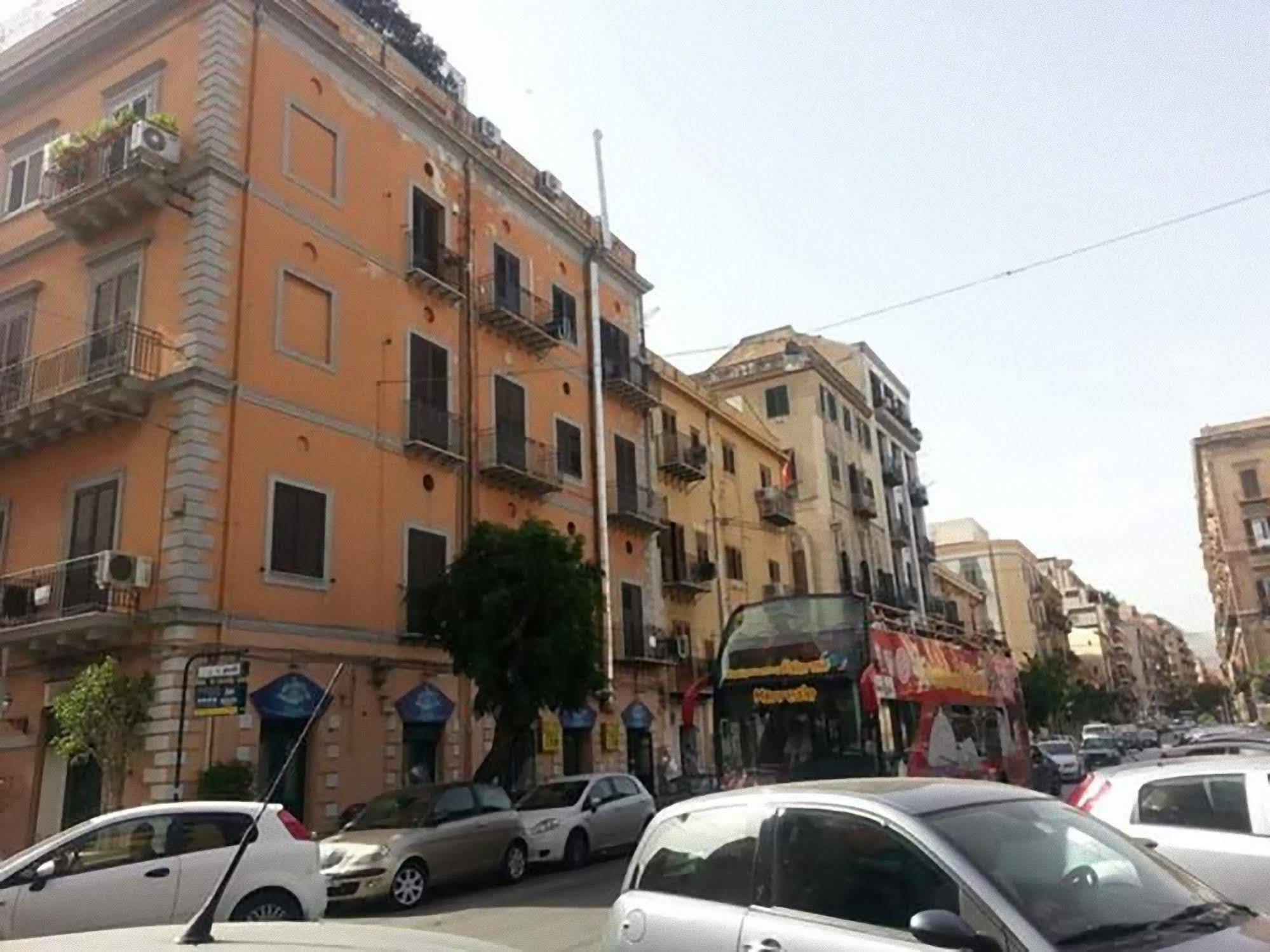 Bed and Breakfast Palermo Centro Zoe Exterior foto