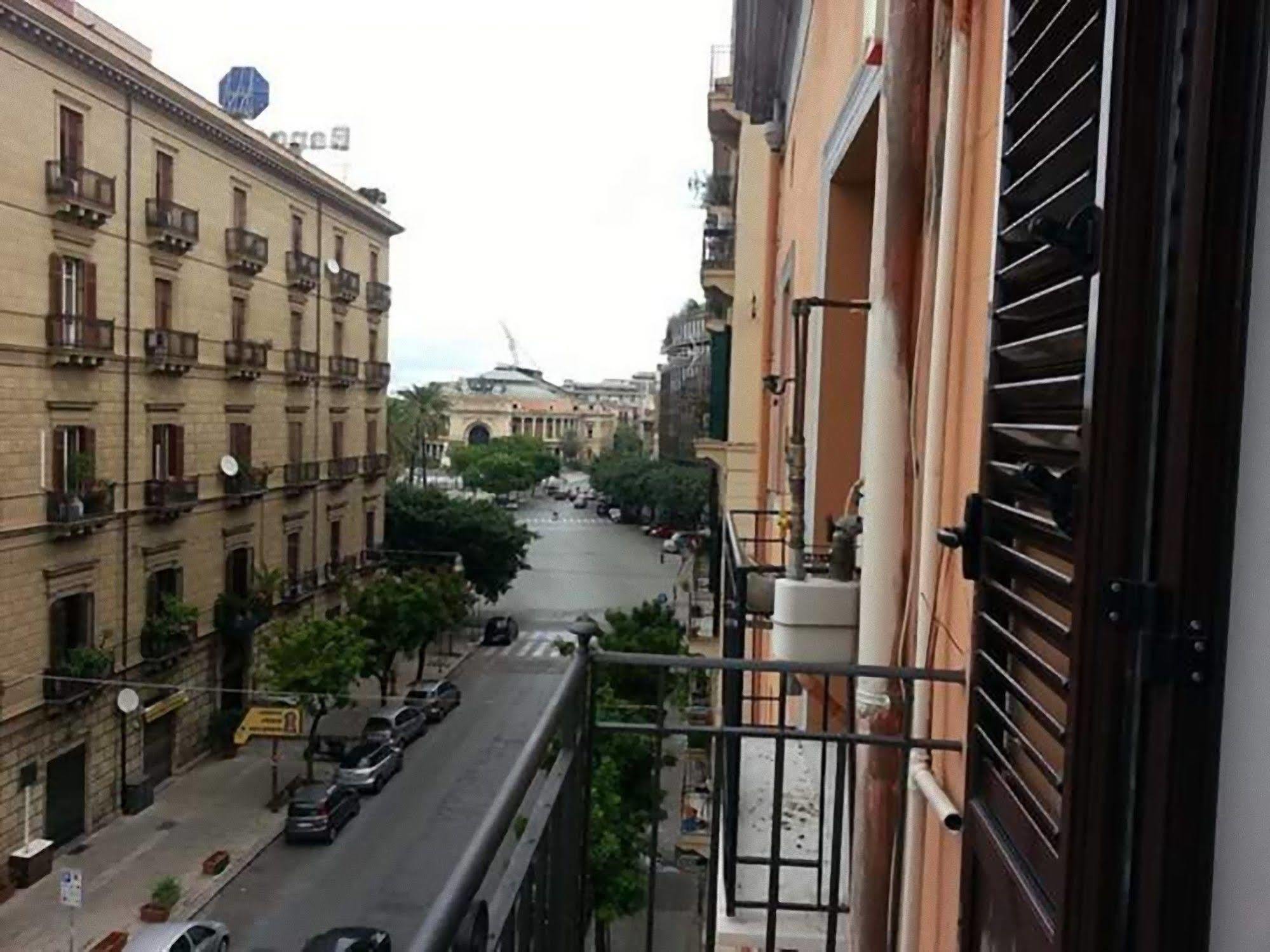 Bed and Breakfast Palermo Centro Zoe Exterior foto